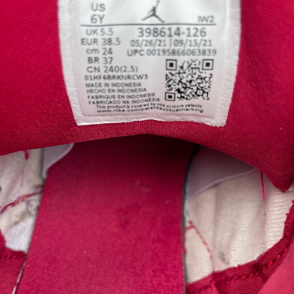 Air Jordan 3 Retro Cardinal Red - Picture 6 of 11